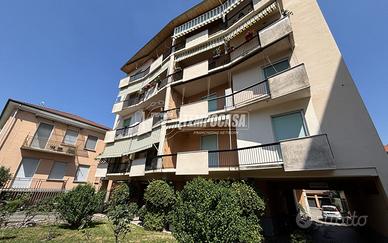 4 LOCALI CON BOX
