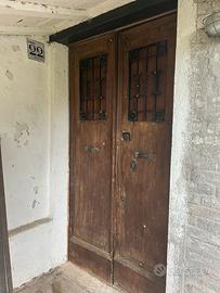 Portone antico di campagna tripla serratura.