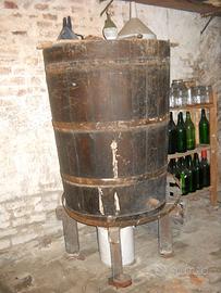 MATERIALE PER CANTINA / VINO