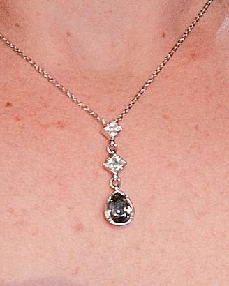 collana con pendente a goccia Swarovski