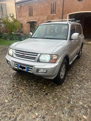 Mitsubishi Pajero autocarro 4x4 unico proprietario