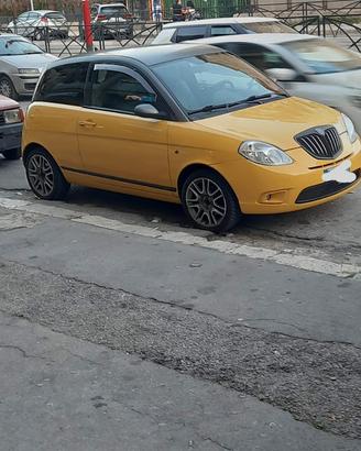 lancia y momo design