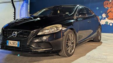 Volvo V40 D2 Momentum