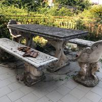 Set da giardino in pietra