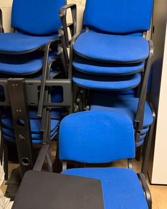 20 Sedie in tessuto blu con scrittoio a ribaltina