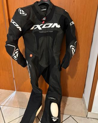 Tuta moto ixon