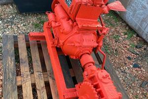 A101 Argano con motore in due cilindri