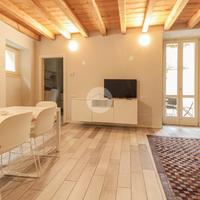 CASA SEMINDIPENDENTE A TOSCOLANO-MADERNO