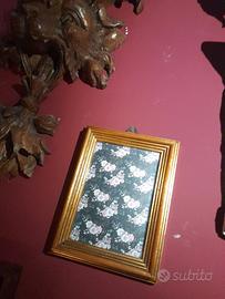 Cornice vintage stile Dark Academia foglia oro 