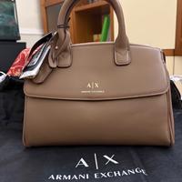 Borsa Armani
