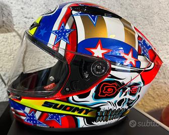 Casco moto marca SUOMI