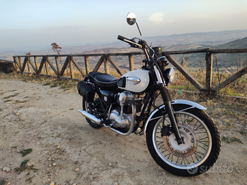 Kawasaki w 650 con certificato ASI