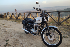 Kawasaki w 650 con certificato ASI