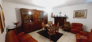 Villa di 120 m² con 5 locali e box auto doppio a B