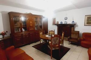 Villa di 120 m² con 5 locali e box auto doppio a B