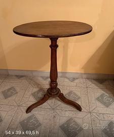 Tavolino ovale in stile classico