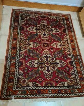 tappeto persiano vintage scendi letto