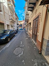 2 vani ampio zona arenella