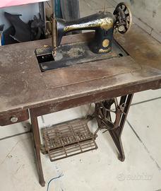 Macchina da cucire Singer Vintage