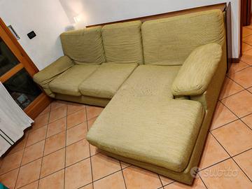 Divano con penisola a destra