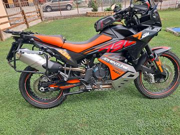 KTM 790 ADVENTURE OTTOBRE 2024 