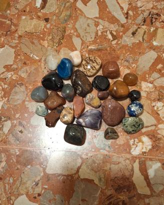  pietre e minerali da collezione