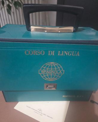 Corso di lingua spagnola vintage in valige