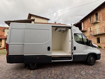 Iveco Daily frigo anno 2021 mod 35140