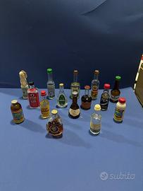 Set di mini liquori vintage da collezione