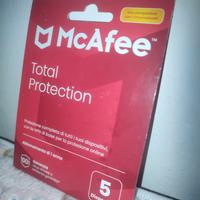 Antivirus McAfee Total Protection abb. di 1 anno