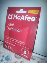 Antivirus McAfee Total Protection abb. di 1 anno