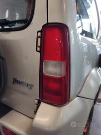 Fanale posteriore destro SUZUKI JIMNY del 2002