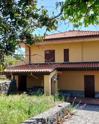 Pedara Villa singola con giardino