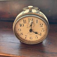 Orologio sveglia manuale