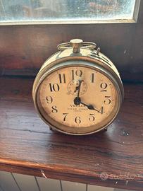 Orologio sveglia manuale