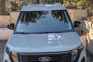 Ford Tourneo Curier automatico gpl