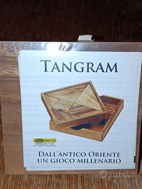 GIOCO ROMPICAPO IN LEGNO "TANGRAM"