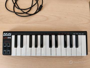Akai LPK 25