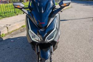 Honda Forza 350 Deluxe 