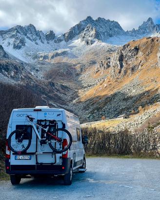 Camper van , giottivan 6 metri pari al nuovo