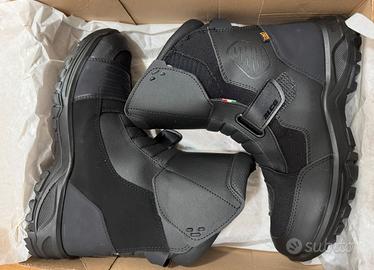 Stivali moto nuovi