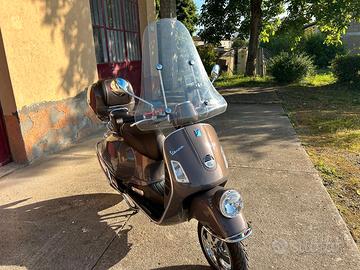vespa gtv 300 via della moda