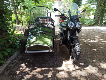 Sidecar Moto Guzzi Stelvio 1200 omologato 4 posti