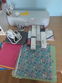 Cricut maker 3 completa di accessori e materiali