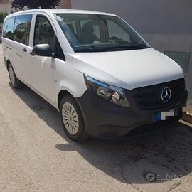 Noleggio Mercedes Vito Tourer Long Furgone 9 Posti