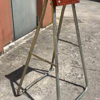 Cavalletto porta motore