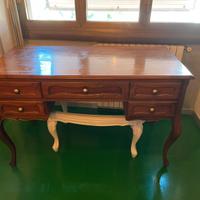 Scrivania 5 cassetti