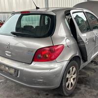 PEUGEOT 307 per ricambi usati
