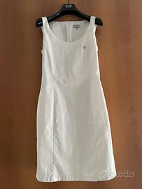 Abiti eleganti a tubino di Armani.