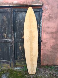  base in styrofoam per windsurf/surf